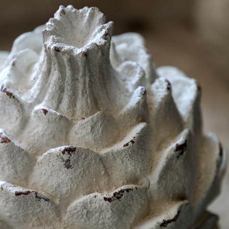 Artichoke Sculpture 160x160x195mm
