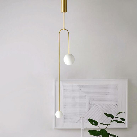 Lampa wisząca LOOP złota 123 cm z białymi kloszami - nowoczesna do salonu