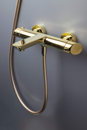 Bateria wannowa ścienna