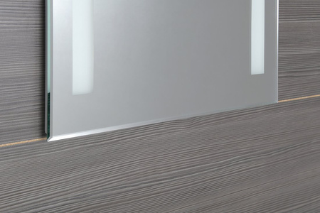 Lustro z oświetleniem LED 50x70cm, wyłącznik