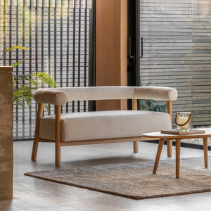 Sofa 2-osobowa Acera – beżowa sofa z drewnianą konstrukcją 145 cm