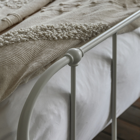 Loughton 5' Bedstead Ivory 1575x2090x1120mm