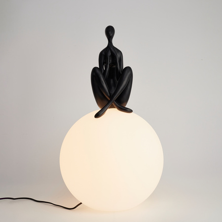 Lampa stołowa WOMAN-3 ,47 cm -czarna figura,biały klosz