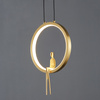 Lampa wisząca AMICI 27 cm - LED, mosiądz, złoty ring z dekoracyjną figurką