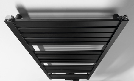 GRUNT grzejnik łazienkowy 500x1050mm, podłączenie środkowe, czarny mat