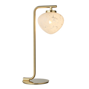 Lampa stołowa Mali – satynowy mosiądz / biały, 15 × 23 × 42,3 cm