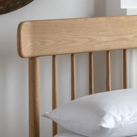 Hatfield 5' Spindle Bed Natural
