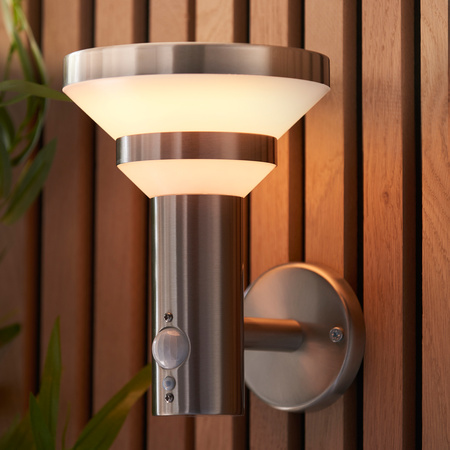 Halston Outdoor 1 Wall Light