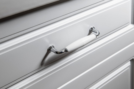 FAVOLO szafka wysoka z koszem na bieliznę 40x184x31cm, biały mat