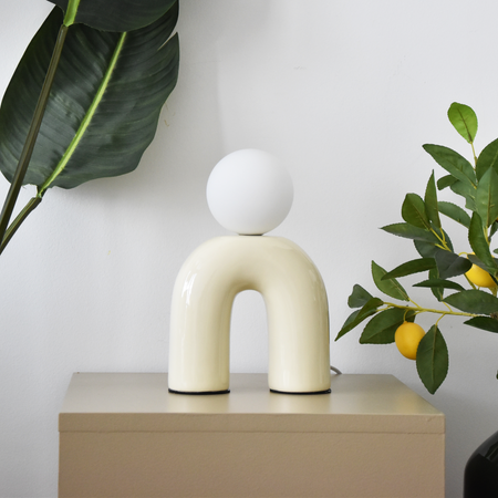 LX24802 POP U Lampka biurkowa ceramiczna vanilla