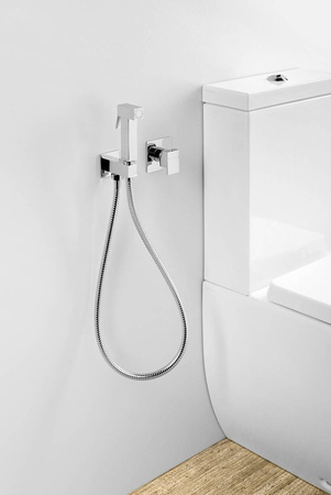LATUS bateria bidetowa podtynkowa ze słuchawką bidetową i wężem , chrom