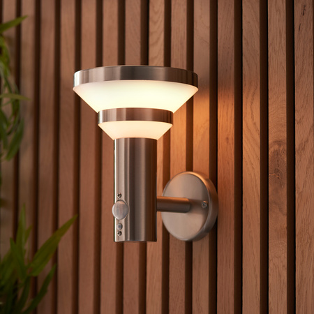 Halston Outdoor 1 Wall Light