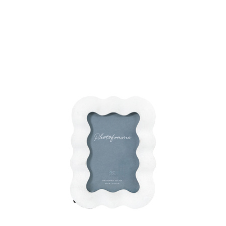 Wavy Photo Frame 4x6 White 155x20x205mm
