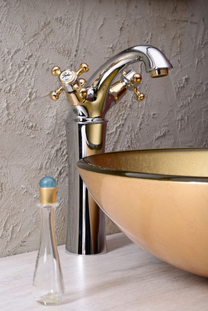 ANTEA bateria umywalkowa wysoka z odpływem, wysokość 245mm, chrom/złoto