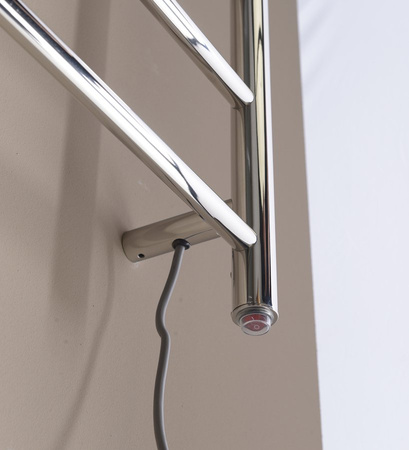 REDONDO elektryczna suszarka na ręczniki, okrągła, 500x900 mm, 75 W, stal nierdzewna polerowana