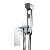 Bateria bidetowa podtynkowa z wężem i słuchawką typu bidetka, chrom