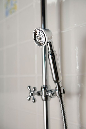 VANITY zestaw prysznicowy z podłączeniem do baterii, deszczownia i główka prysznicowa, chrom