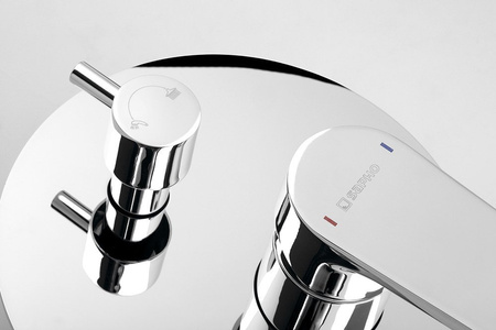 KAI bateria prysznicowa podtynkowa, 2 wyjścia, obrotowy przełącznik, chrom