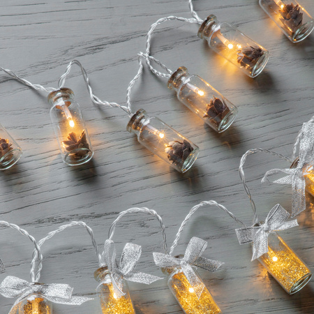 Sabrosa 10 LED String w/Pinecones in Jars L1300mm