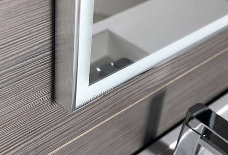 LUMINAR lustro z oświetleniem LED w ramie 60x80cm, chrom