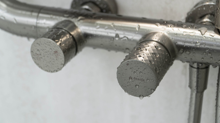 Deszczownica z baterią prysznicową