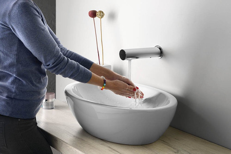 Sensorowa bateria ścienna 6V DC (4xAA), chrom