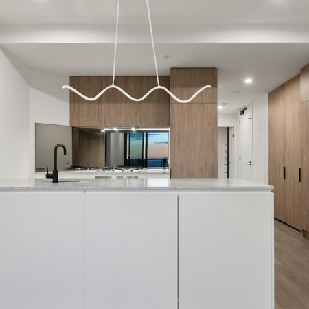 Lampa wisząca ZIGZAG 90 cm - LED, biała, falista listwa