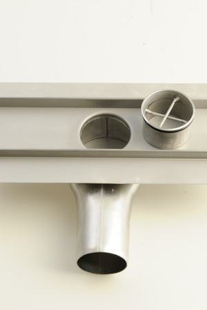 MANUS QUADRO odpływ liniowy ze stali nierdzewnej z rusztem, L-950, DN50