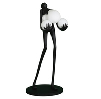 Lampa podłogowa WOMAN BLACK 180 cm - czarna figura kobiety z białymi kloszami