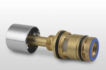 Przełącznik z pilotem do baterii podtynkowej, chrom