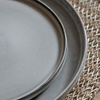 Talerz deserowy Reactive Glaze – jasnoszary, 18 × 18 × 3 cm, zestaw 4 szt.