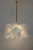 MOOSEE lampa wisząca TIFFANY 135 biała mosiądz / naturalne pióra