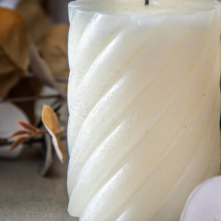 Świeca walcowa o zapachu waniliowym Twist Ivory (2 szt.) D75x200 mm