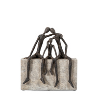 Rzeźba „Nasza trójka” 230 x 100 x 250 mm