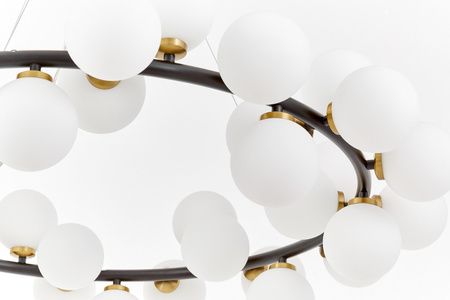 NOWOCZESNA LAMPA WISZĄCA CZARNO-MOSIĘŻNA MARSIADA W40