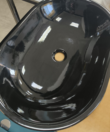 Vitruvit MILD ceramiczna umywalka nablatowa owalna 58 cm czarny połysk (wyprzedaż ekspozycyjna)