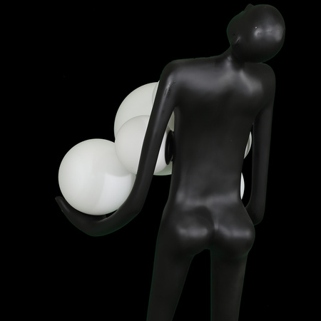 Lampa podłogowa WOMAN BLACK 180 cm - czarna figura kobiety z białymi kloszami