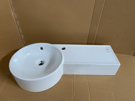 Petit Umywalka podwieszana okrąg z blatem z prawej 77x36 cm z otworem na baterię z wadą1