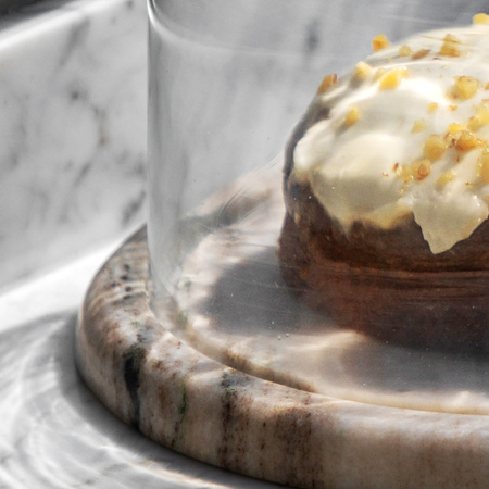 Novi Cake Dome Beige Marble 318x318x180mm