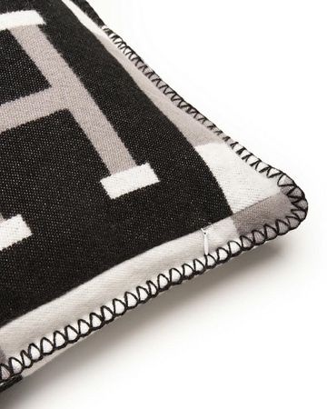 Poduszka dekoracyjna SHP PARIS HOME       czarna / szara