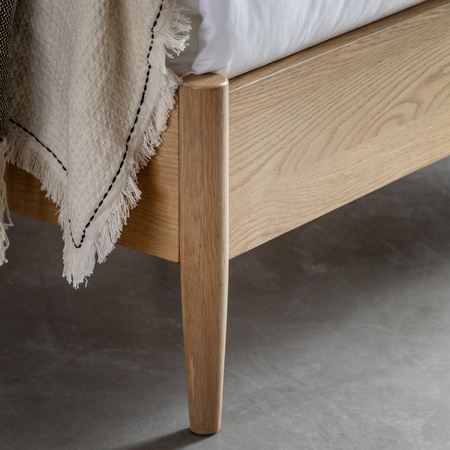 Hatfield 5' Spindle Bed Natural