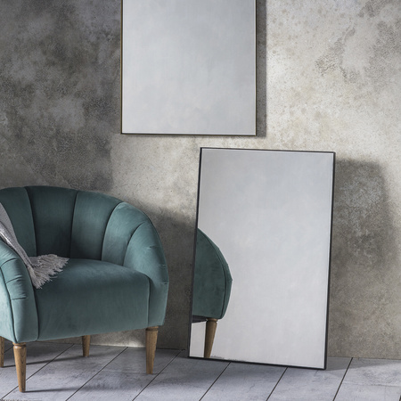Lustro Hurston czarne 600 x 30 x 900 mm