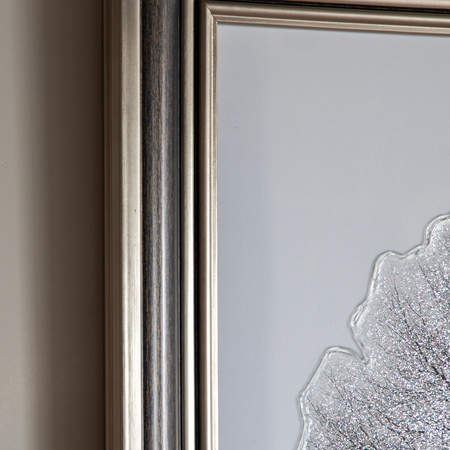 Silent Beauty Framed Art 820x38x820mm