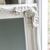 Rzeźbione lustro Louis w kolorze kremowym 1190 x 890 mm