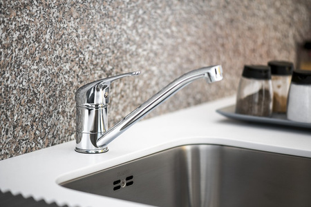 HOFFER bateria kuchenna, 221mm, obrotową wylewką, chrom