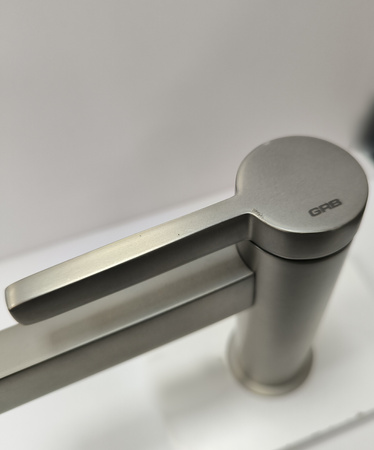Bateria umywalkowa Axis Inox 74510743 z wadą