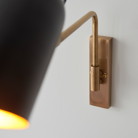 Navren 1 Wall Light