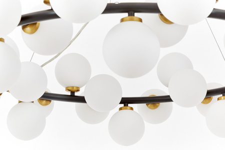 NOWOCZESNA LAMPA WISZĄCA CZARNO-MOSIĘŻNA MARSIADA W40