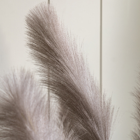 Potted Grass with Pampas Seed Heads 1270mm